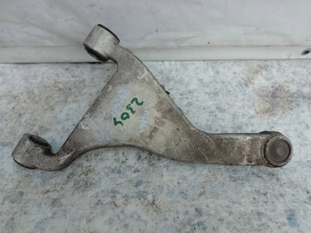 55501CG000 NISSAN Верхний правый рычаг задней подвески купить в Харьков