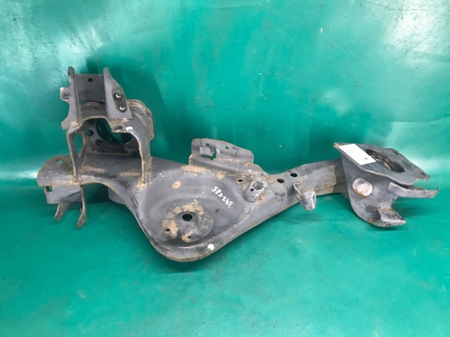 Рычаг/тяга задней подвески продольный нижний, левый 55502JG02B NISSAN