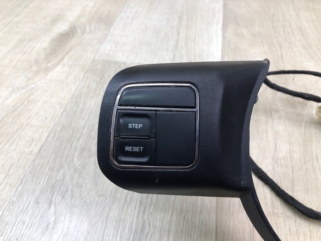 56046096AD CHRYSLER купить в Полтава
