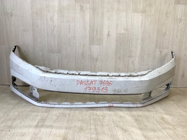 Кожух бампера переднего 561807217DGRU VAG