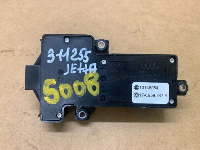 VAG 561959747A в наличии Черновцы