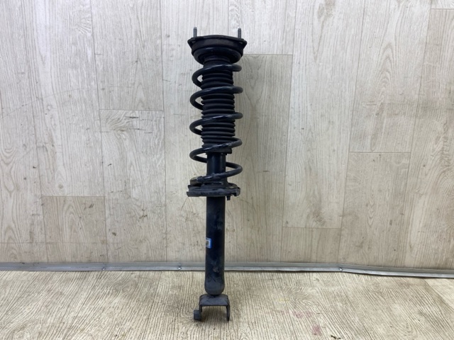 Цилиндр подвески 562104GE0D NISSAN
