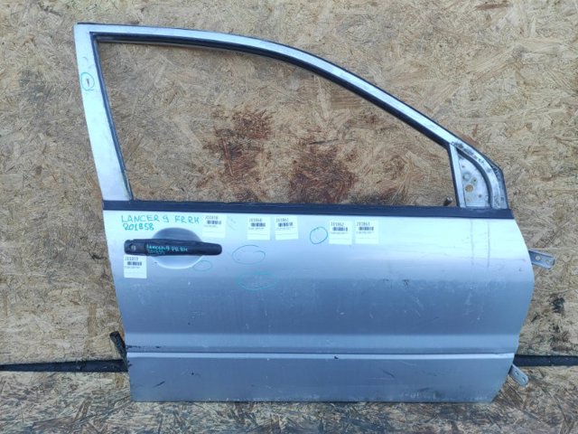 Пассажирская передняя дверь 5700A168 MITSUBISHI