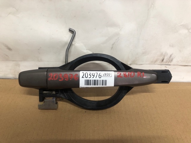 Ручка передней двери наружная, левая 5716A013YC MITSUBISHI