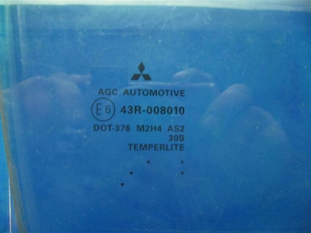 5736A118 MITSUBISHI Стекло двери задней правой купить в Чернигов