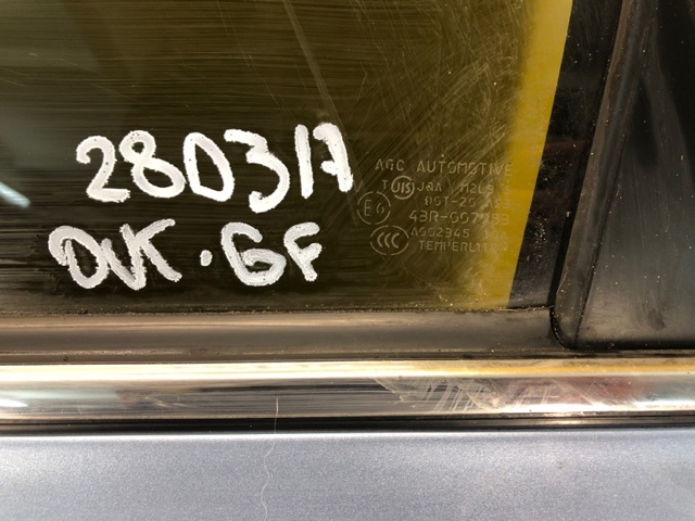 5736A329 MITSUBISHI Стекло двери задней левой купить в Днепр