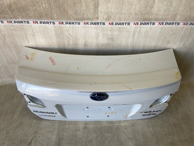 Крышка багажника 57509AJ00C9P SUBARU