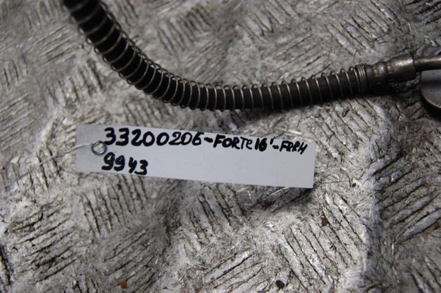 Шланг тормозной передний правый 58732A7000 HYUNDAI