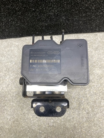 Блок ABS гидравлический 589204Z000 HYUNDAI