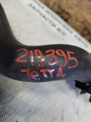 Водопроводная труба системы охлаждения 5C0121049M VAG