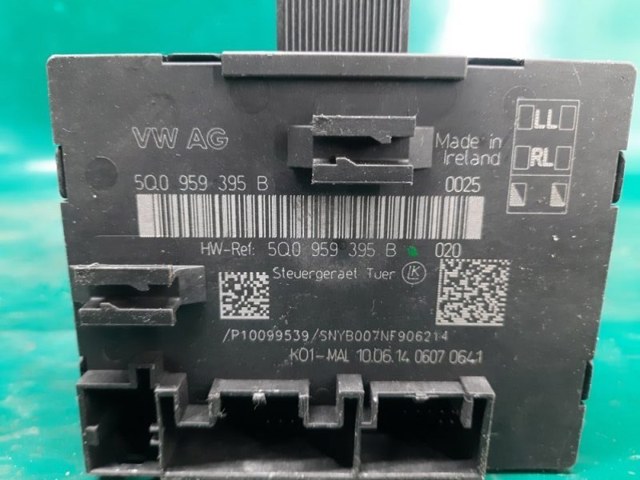 VAG 5Q0959395B в наличии Киев