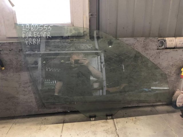 61011SC000 SUBARU Стекло двери передней правой купить в Павлоград