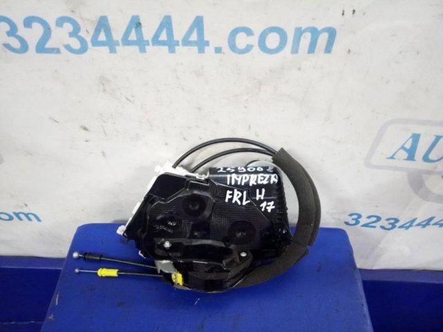 SUBARU 61032VA090 Замок водительской двери в наличии Украина