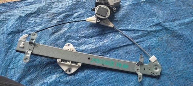 Механизм стеклоподъемника двери передней, правой 61041AJ00A SUBARU