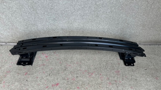 Балка бампера переднего 620306RR0A NISSAN