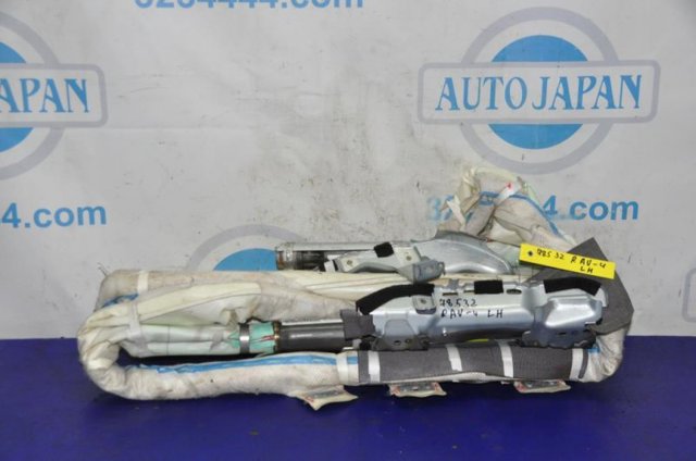 Левая шторка безопасности 6218042040 TOYOTA