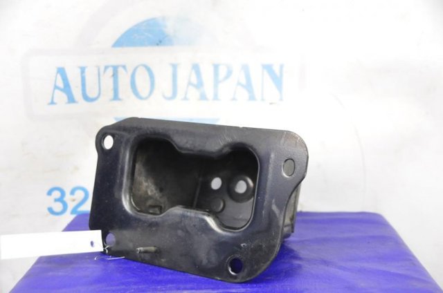62210JN00A NISSAN Кронштейн усилителя переднего бампера купить в Винница