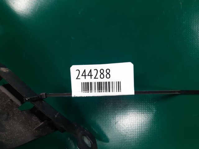 623105EF1A NISSAN Решетка радиатора купить в Николаев