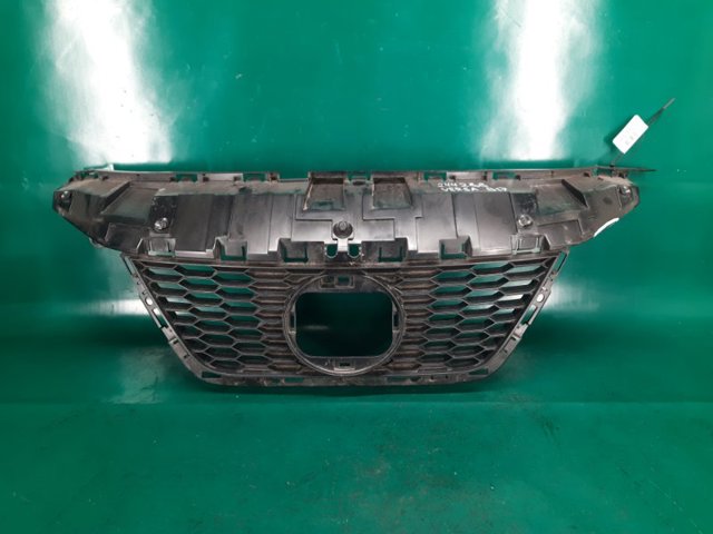 Решетка радиатора 623105EF1A NISSAN