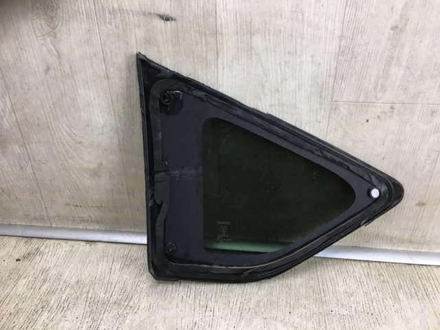 6271042310 TOYOTA Стекло кузова (багажного отсека) правое купить в Черкассы