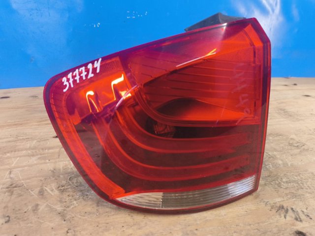 Задний левый стоп 63212990111 BMW