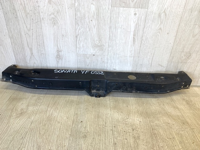 HYUNDAI 641013Q001 Рамка радиатора в наличии Черновцы