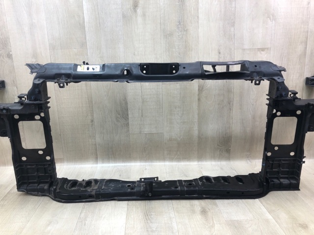 HYUNDAI 641013X000 Суппорт радиатора в сборе (монтажная панель крепления фар) в наличии Каменское
