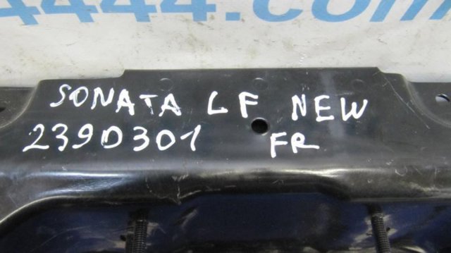 HYUNDAI 64101C2000 Рамка радиатора в наличии Харьков