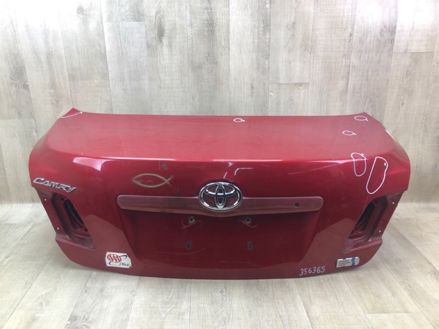 6440106280 TOYOTA Крышка багажника купить в Ровно