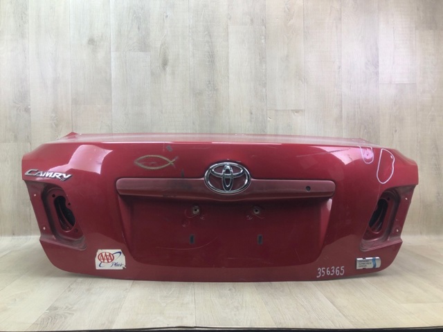 TOYOTA 6440106280 Крышка багажника в наличии Украина