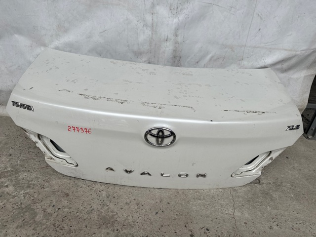TOYOTA 64401AC050 Крышка багажника в наличии Кривой Рог