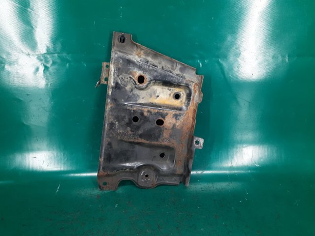 NISSAN 648601AA0A Подставка аккумулятора в наличии Киев