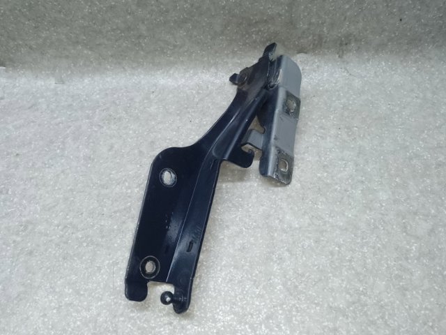 Завеса капота правая 654001CA0A NISSAN