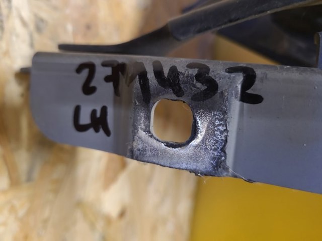 NISSAN 654011CA0A Петля капота левая в наличии Запорожье