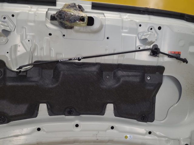 Газовые упоры капота 657715SK0A NISSAN
