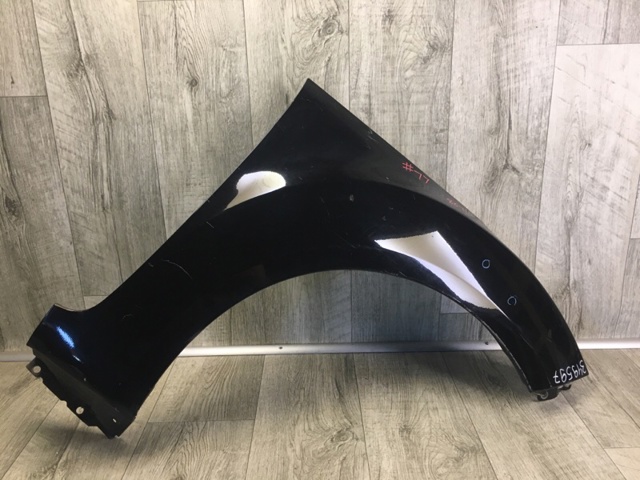 Боковая часть передняя правая 663212V010 HYUNDAI
