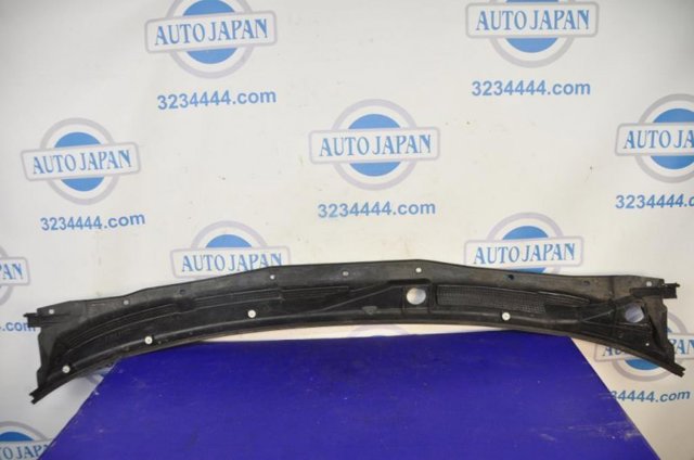 NISSAN 668102Y900 Решетка дворников в наличии Львов