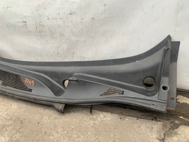 NISSAN 668621KM0C в наличии Киев