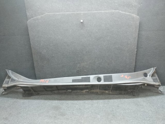 Водосток лобового стекла, жабо 668625NA0B NISSAN