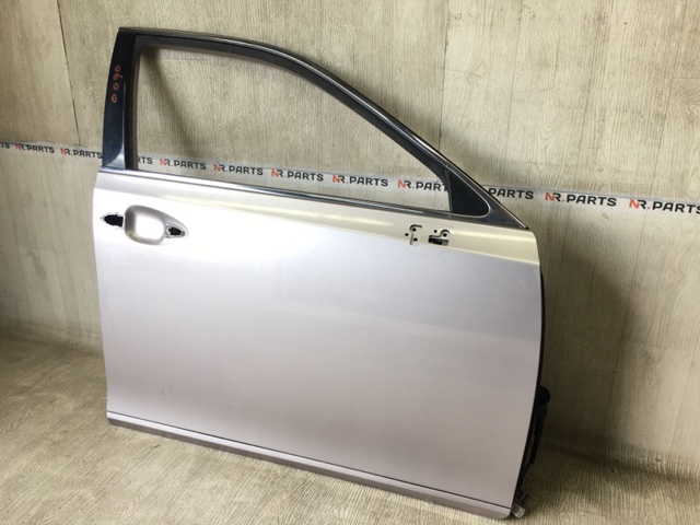 Пассажирская передняя дверь 6700133190 TOYOTA