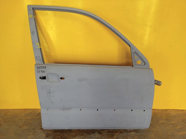 Пассажирская передняя дверь 6700160620 TOYOTA