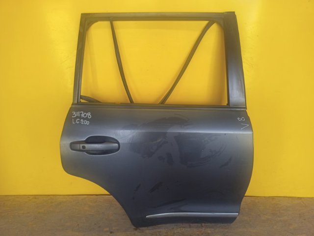 Дверь задняя в сборе 6700360410 TOYOTA
