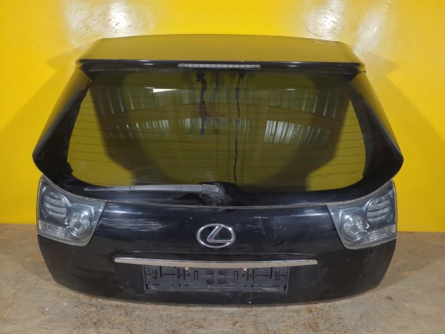 Задняя ляда 6700548240 TOYOTA