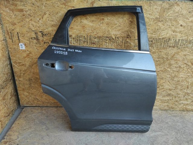 Задняя правая дверь 67510TP6A90ZZ HONDA