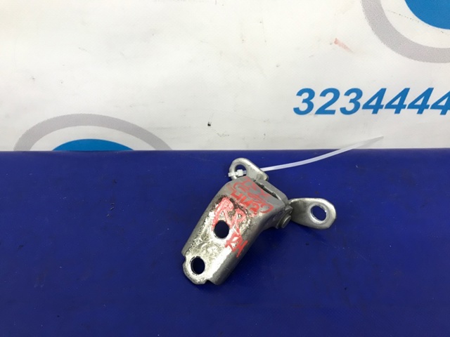 HONDA 67920SLA003ZZ Петля двери задней правой в наличии Ужгород