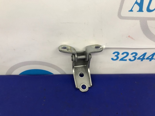 67920SLA003ZZ HONDA Петля двери задней правой купить в Николаев