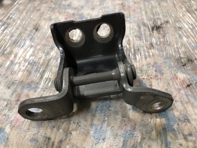 Петля двери задней левой 67950SJCA01ZZ HONDA