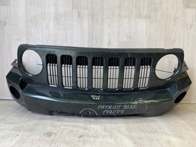 Буфер (бампер) передний 68021312AA CHRYSLER