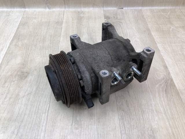 Компрессор системы кондиционирования 68021637AE CHRYSLER