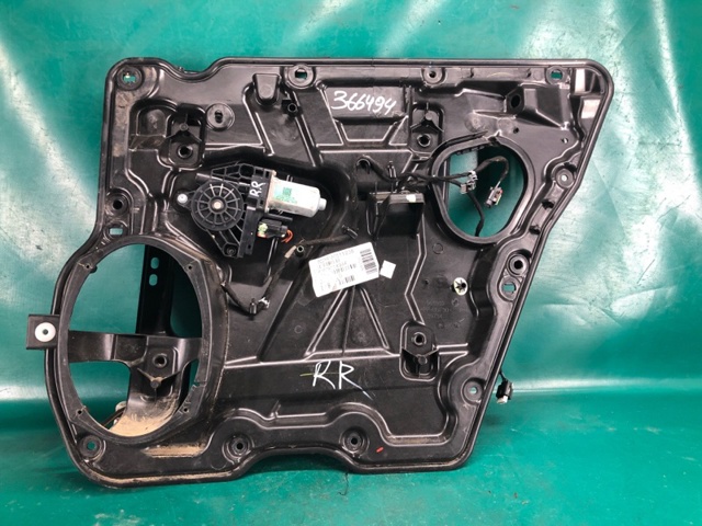 Механизм стеклоподъемника двери задней, правой 68043738AA CHRYSLER